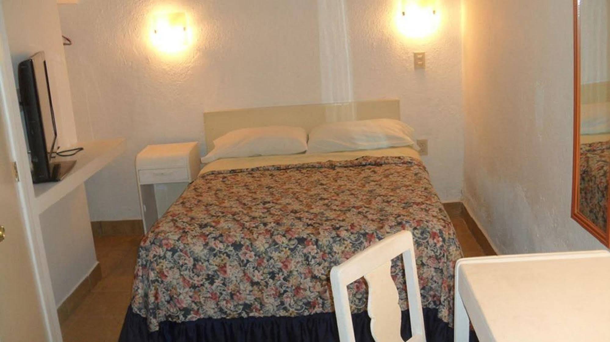Hotel Morales Inn Mazatlan Bagian luar foto
